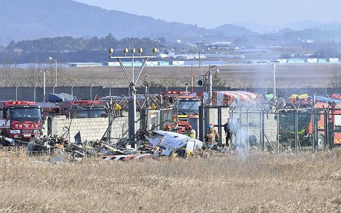 韩国客机碰撞起火事故已致85人死亡